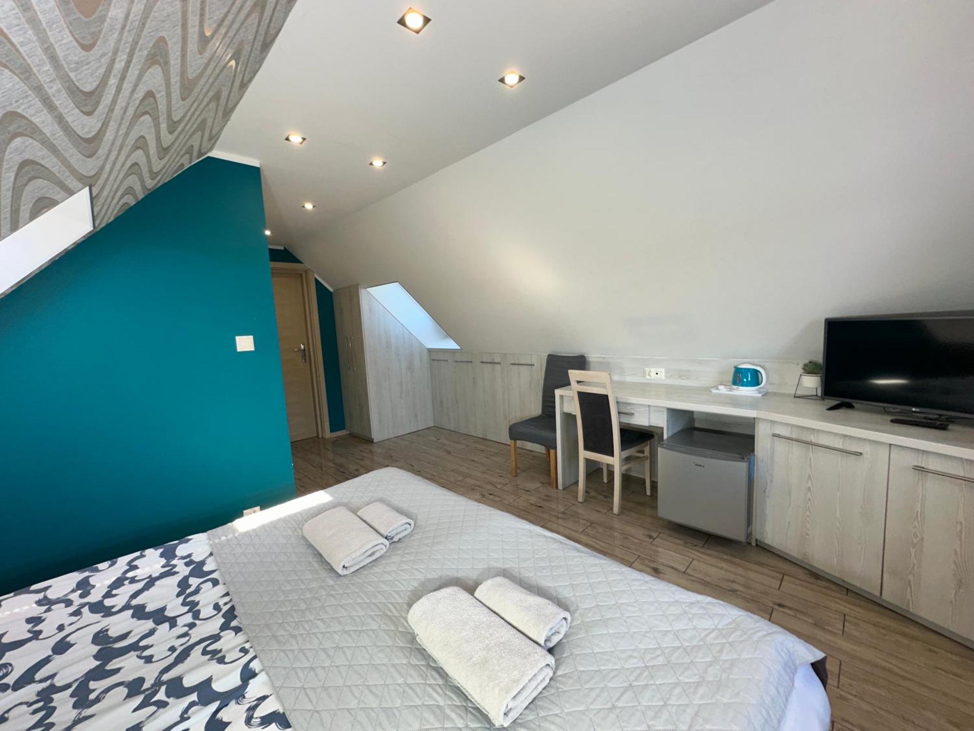 ウストカ Helios Bed & Breakfast エクステリア 写真