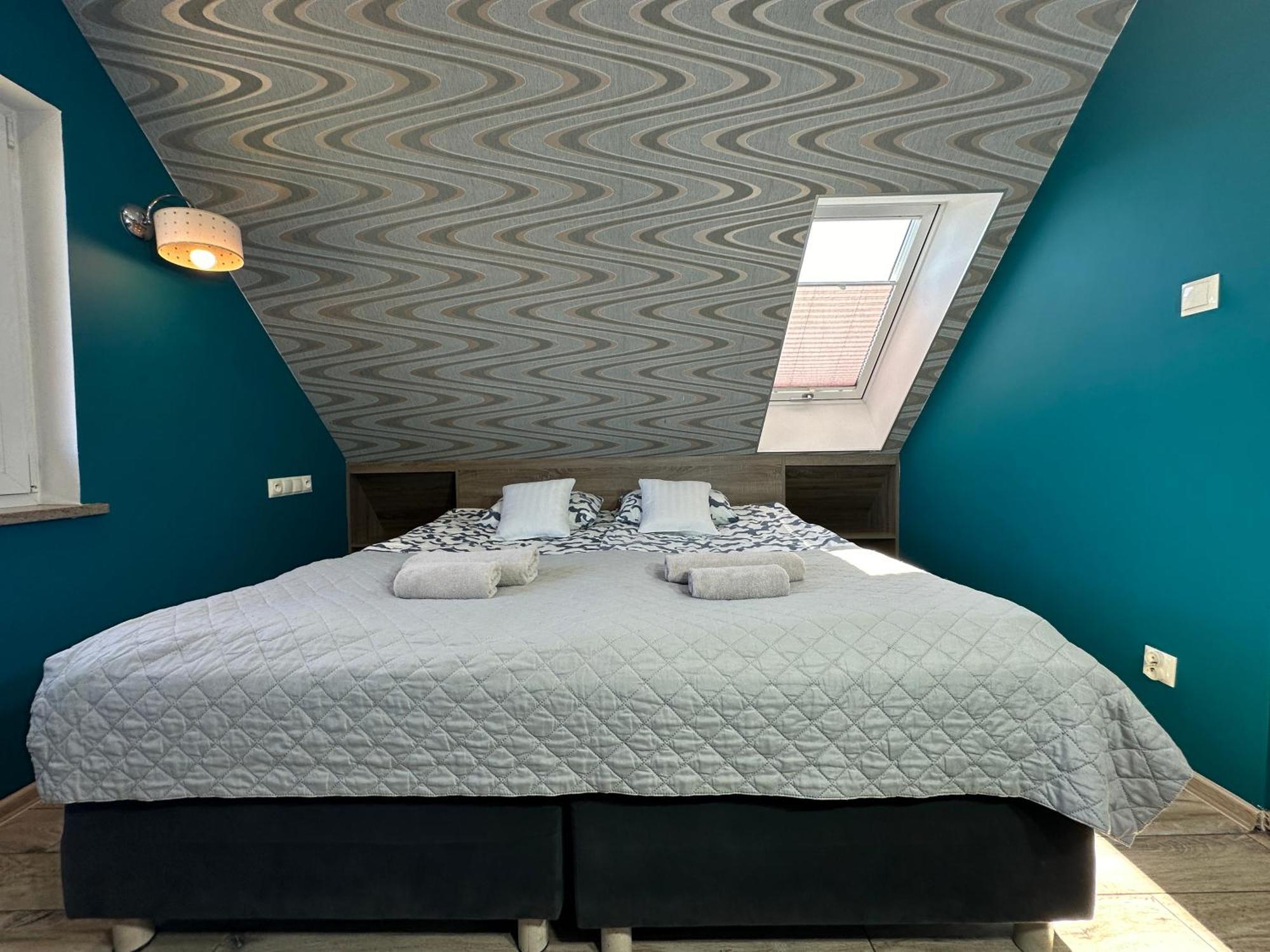 ウストカ Helios Bed & Breakfast エクステリア 写真