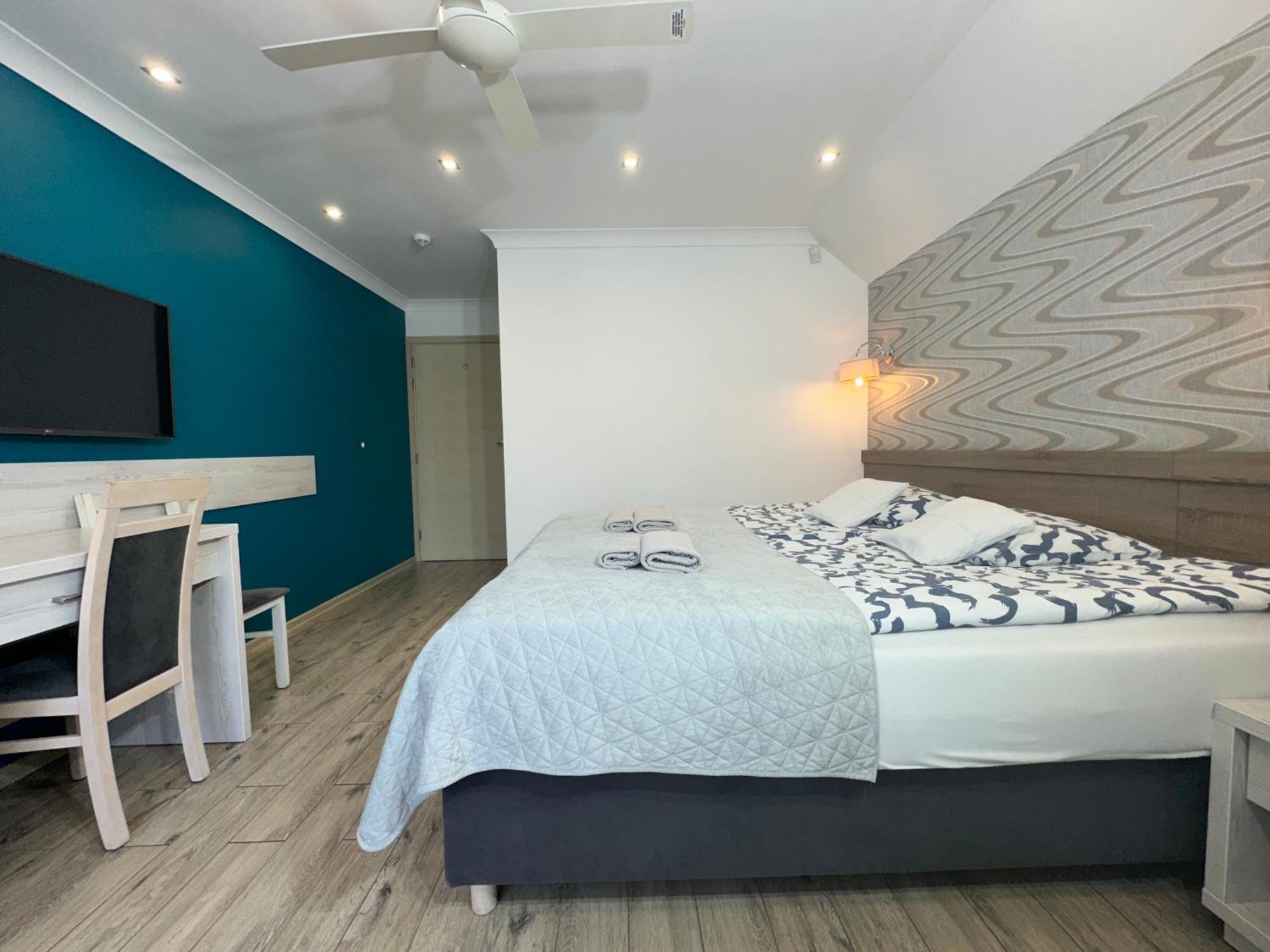 ウストカ Helios Bed & Breakfast エクステリア 写真