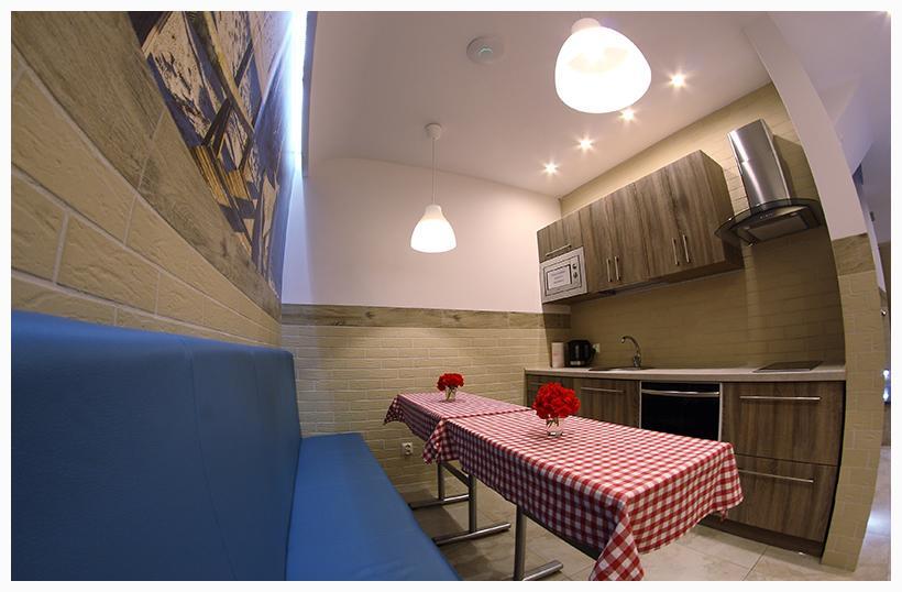 ウストカ Helios Bed & Breakfast エクステリア 写真